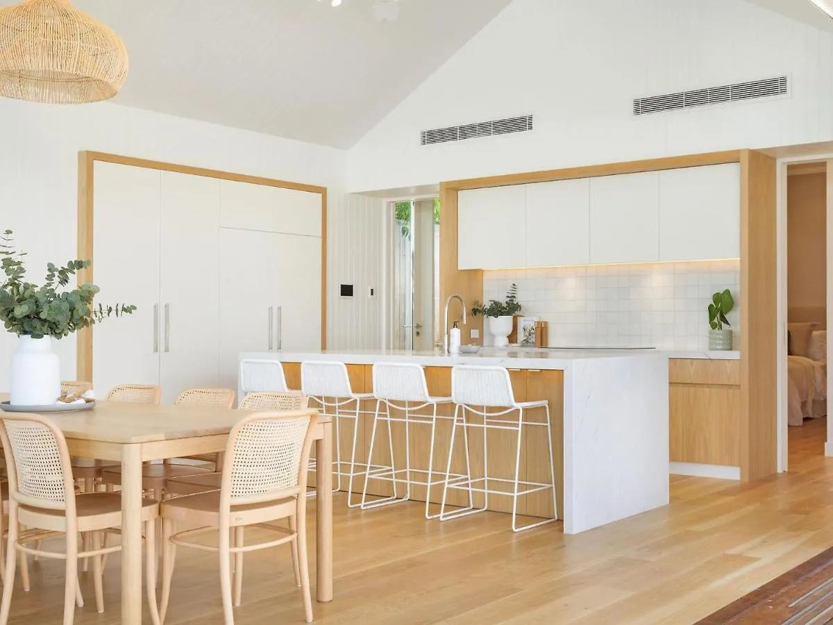 Holiday home Aroha - Beachside Luxury Home With Private Pool