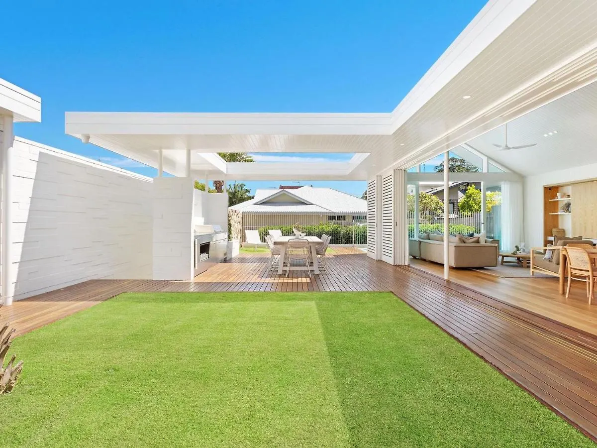 Aroha - Beachside Luxury Home With Private Pool Holiday home Byron Bay